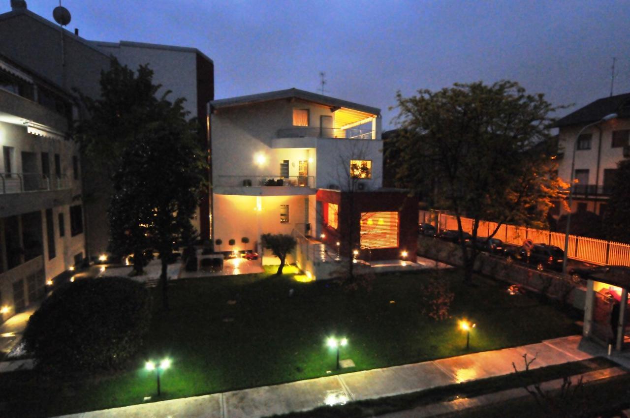 Flatmilan Hotel Cernusco Sul Naviglio Ngoại thất bức ảnh